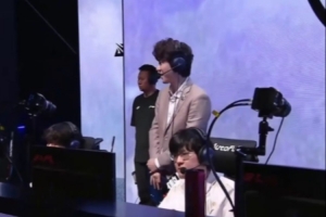 西卡：BLG再怎么样不会输吧，这两队拼五个能打过吗