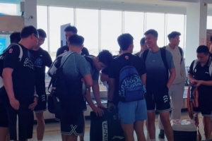 今天青岛全队抵达新疆 备战夏季联赛可克达拉站！