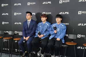 TT赛后群访 教练：队伍失误还是太多 即使状态好也难赢