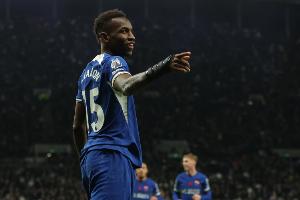 邮报列纽卡伊萨克替代者候选：拉尔森、沃特金斯、穆尼斯、杰克逊