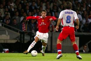 美好回忆！22年前的今天C罗1900万欧加盟曼联，红魔生涯打进145球