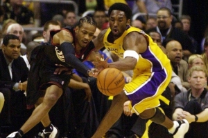 蒂格：我们不在乎科比&艾弗森打铁多少次 只记得他们关键时刻表现