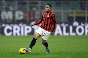 足球市场：奥卡福转会利兹联接近完成，将为他提供一份四年的合同