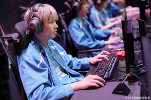 一波7连败收尾！TT不敌LNG彻底无缘骑士之路