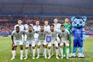 申花客场2-0战胜青岛海牛，下轮将客战武汉三镇