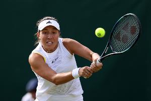 佩古拉2-1击败亚历山德洛娃，生涯首次闯入武网女单八强