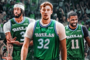 这件球衣好看吗？独行侠官宣带回绿色复古球衣和地板涂装！