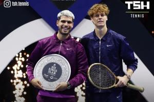 600万刀辛纳：阿卡今年拿了一冠又一冠，感谢他给我留了一冠