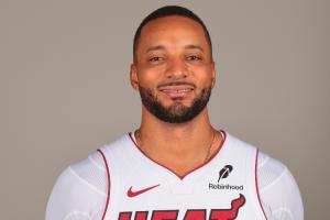 不如比尔？鲍威尔热火首秀28分9板4助 比尔仅5分 卡登合砍25分