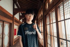 带Droan也一样？Faker再次晋级S赛淘汰赛 最低战绩四强 五次捧冠