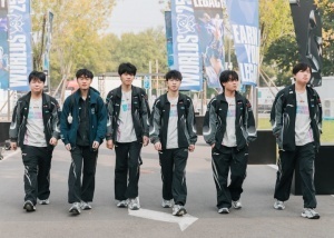 S14亚军OUT❗BLG在LPL内战不敌TES，本届世界赛十六强出局