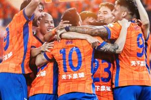 泰山vs海港首发：5外援PK4外援！洛佩斯、泽卡先发，张琳芃出战