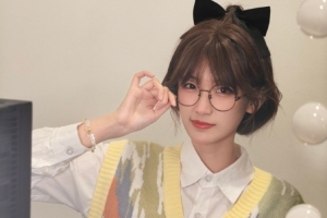 主持人夏安分享照片：嘿嘿 小短毛堂堂来袭