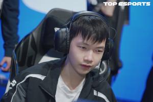 Caps不能踩你头！小奶油生涯首次晋级四强 累计数据19-5发挥出色