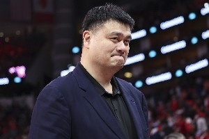 增重靠练不靠吃！速度太慢得把身体练结实！众名宿给杨瀚森建议