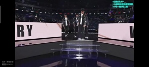 记得：那波喷圣枪哥没什么道理，那个位置只有他能去看