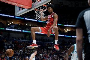 空砍群+1！墨菲22中15爆砍41分9板3助1断 得分平生涯新高